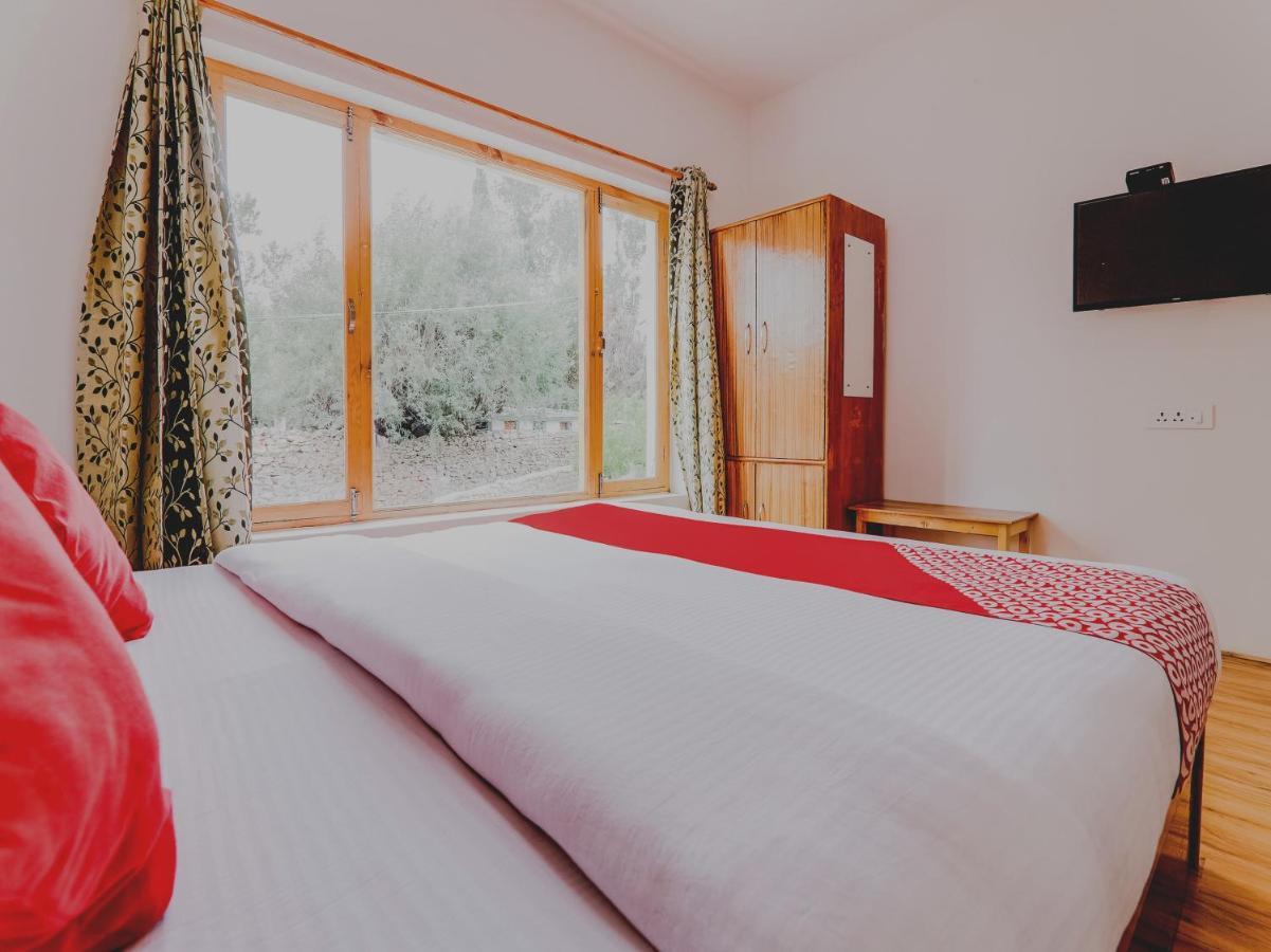 Oyo 72466 Hotel Yuvraj Shivpurī Exteriör bild